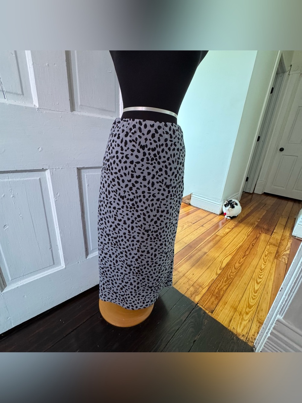 Patterned midi skirt